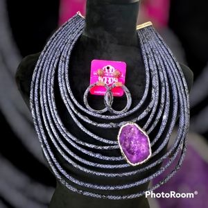 Sassy Jones Necklace Set